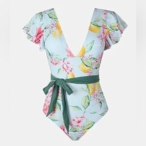 CUPSHE Women Swimsuit One Piece V Neck Ruffle Tropical Floral Print Bathing Suit